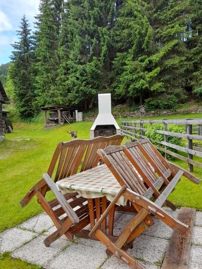 Appartement Schlosserhaus Turrach Turracher Höhe Buitenkant foto